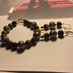 Bracelet and earrings